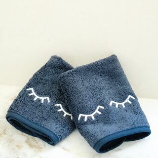 Weezie Makeup Towel
