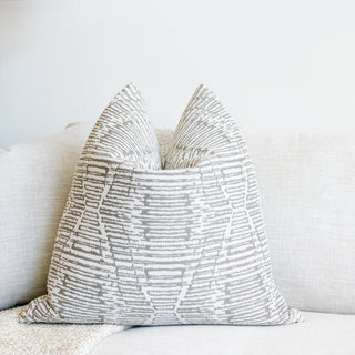 Ozetta Pillow
